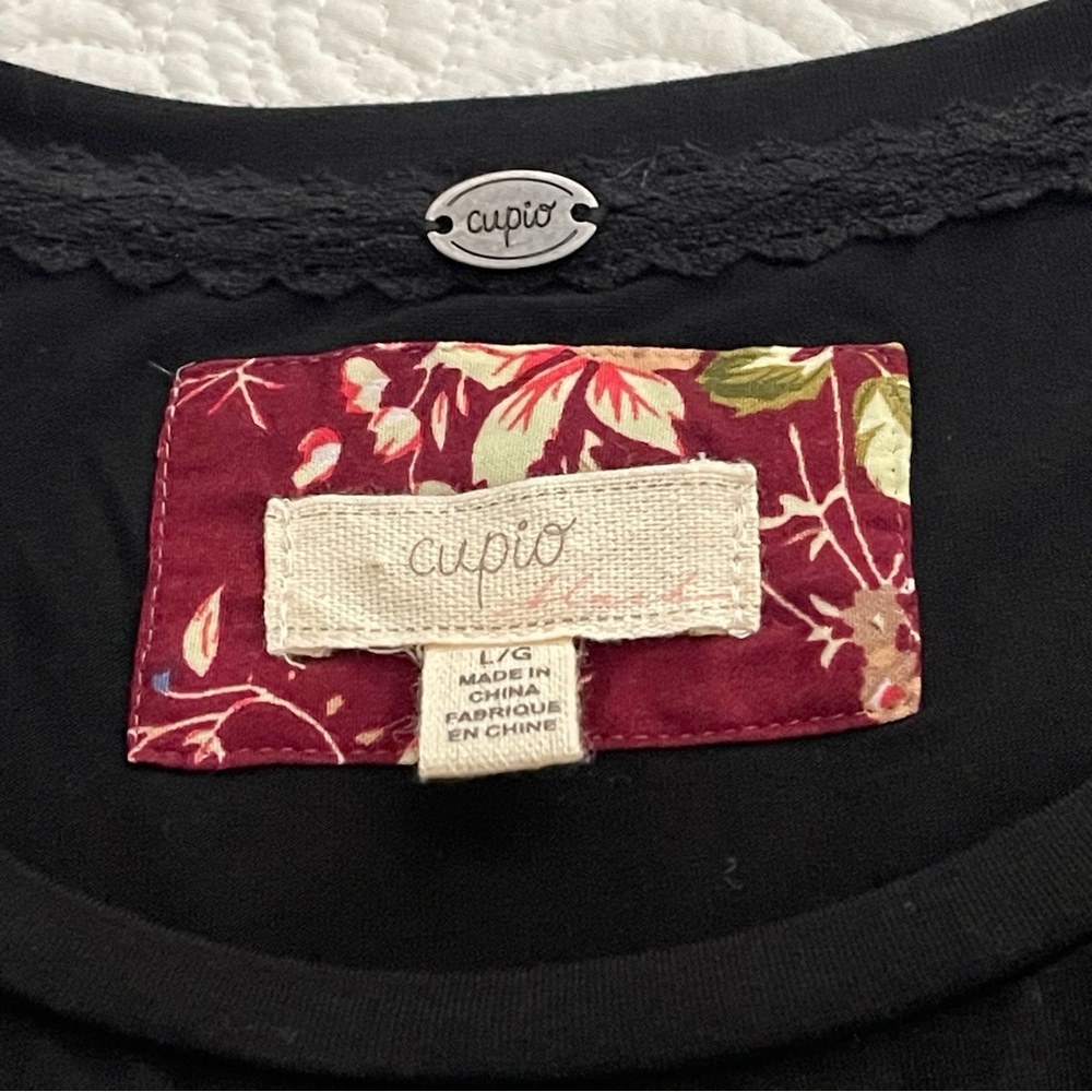 CUPIO Top Scoop Neck Long Bell Sleeve Size Large - Picture 11 of 13